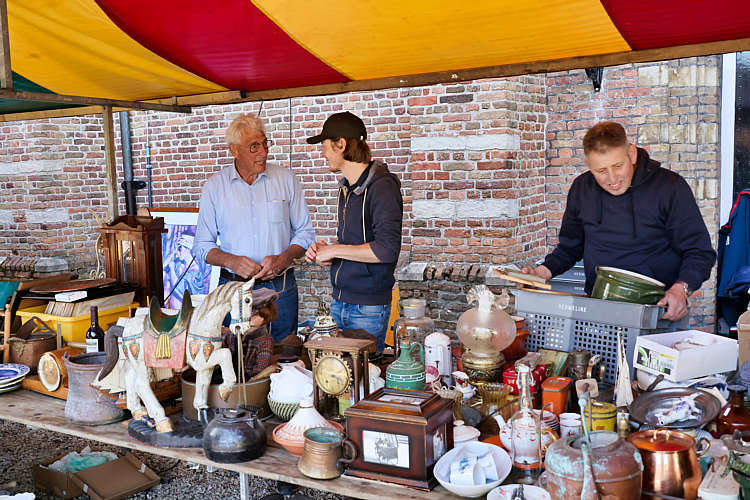 Rommelmarkt 2022 Waarder_019